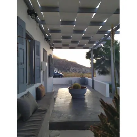 Stella'S Mandrakia Seaside House