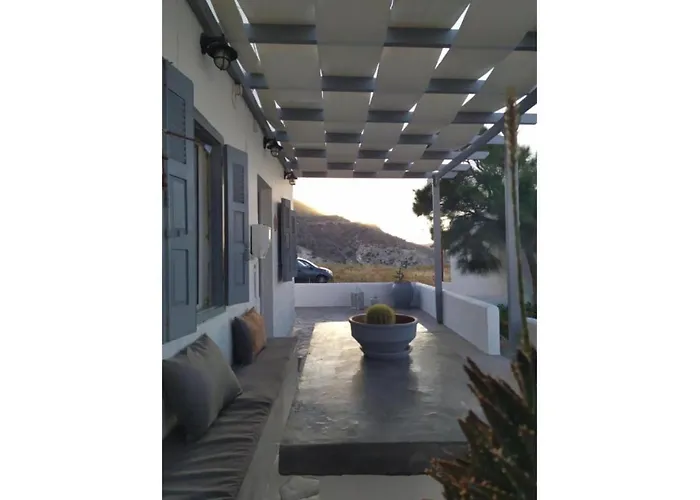 Stella'S Mandrakia Seaside House